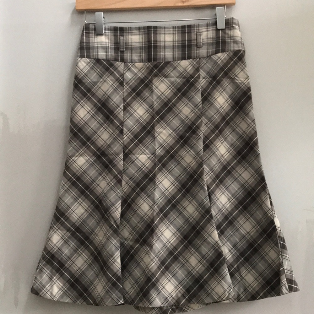 Midi skirt perfect for fall